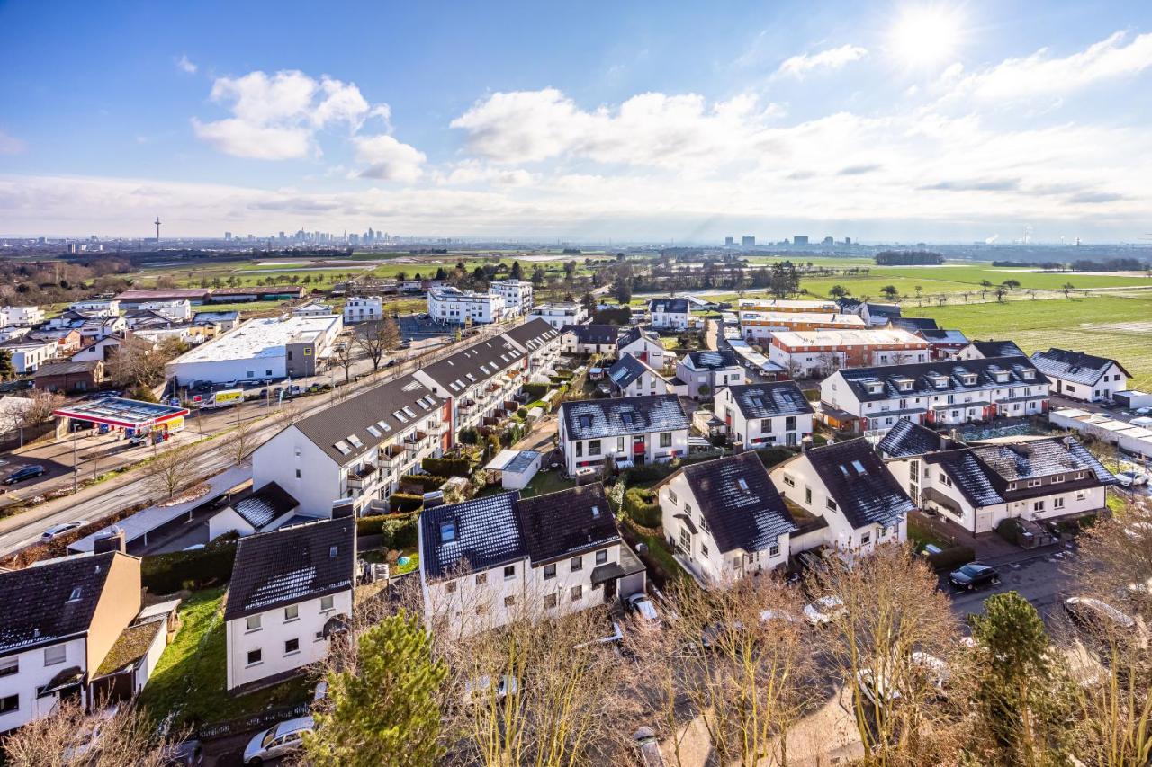 Moderne 2-Zimmer-Wohnung Mit Atemberaubender Skyline Aussicht Auf Frankfurt! Steinbach im Taunus Kültér fotó