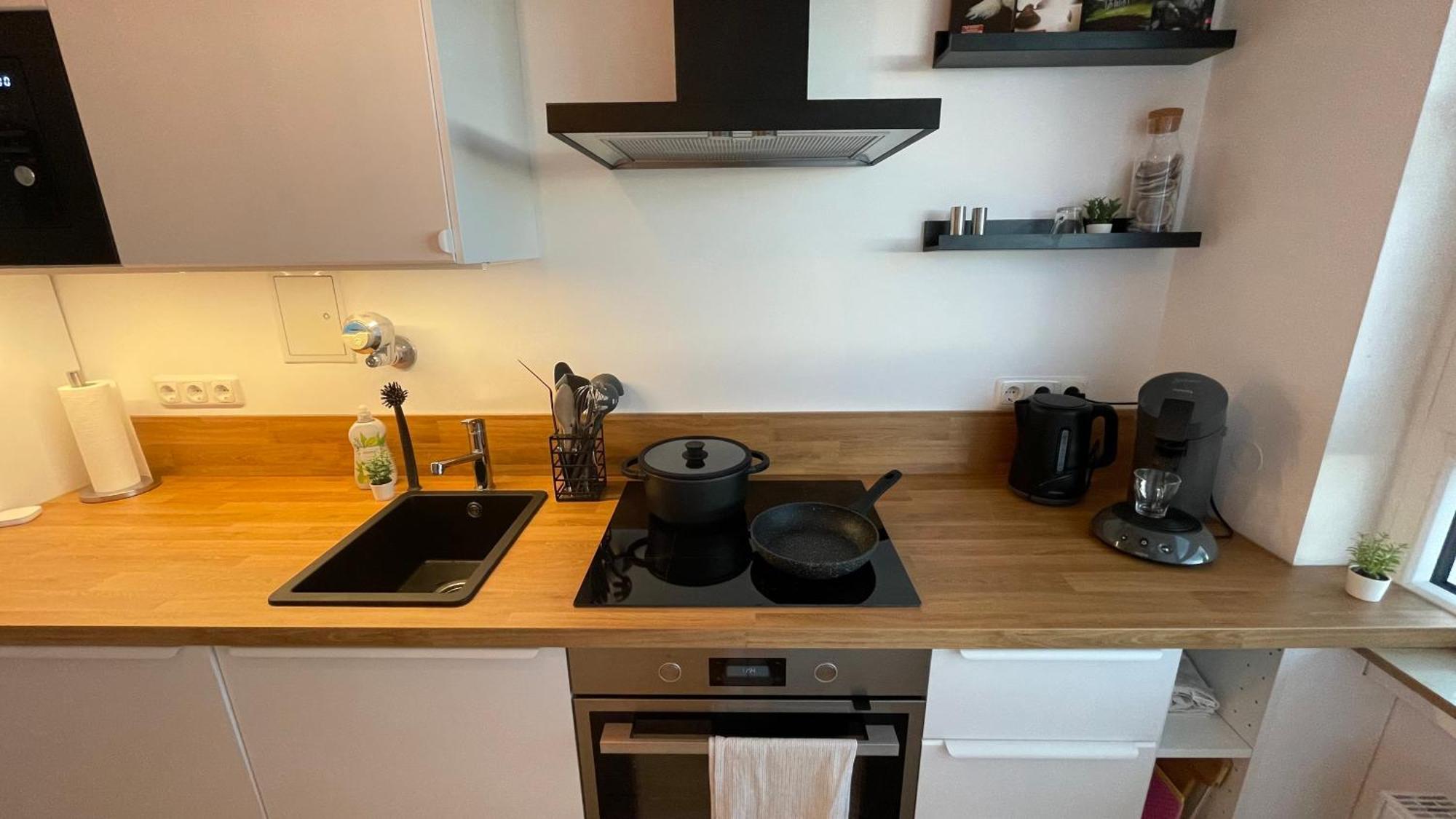 Moderne 2-Zimmer-Wohnung Mit Atemberaubender Skyline Aussicht Auf Frankfurt! Steinbach im Taunus Kültér fotó